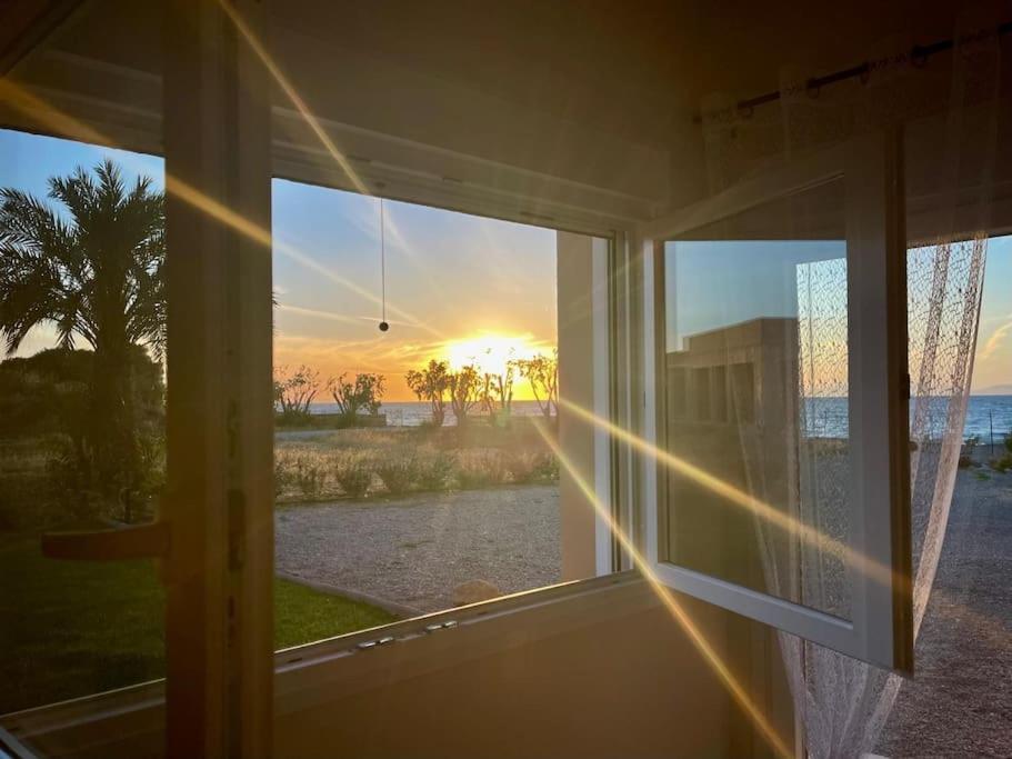 Lambou Beach Sunset Soroni Dış mekan fotoğraf