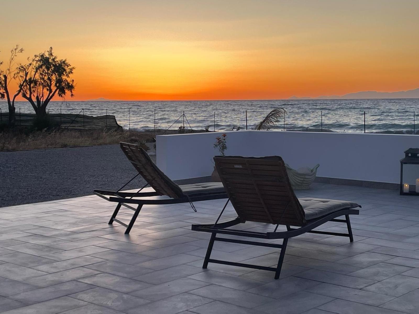 Lambou Beach Sunset Soroni Dış mekan fotoğraf